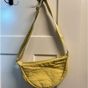 Like new Uniqlo crescent purse handbag